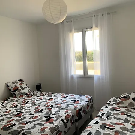Holiday home Neuf, A 12mn Du Futuroscope, A La Campagne-le Coquelicot Saint-Leger la Pallu